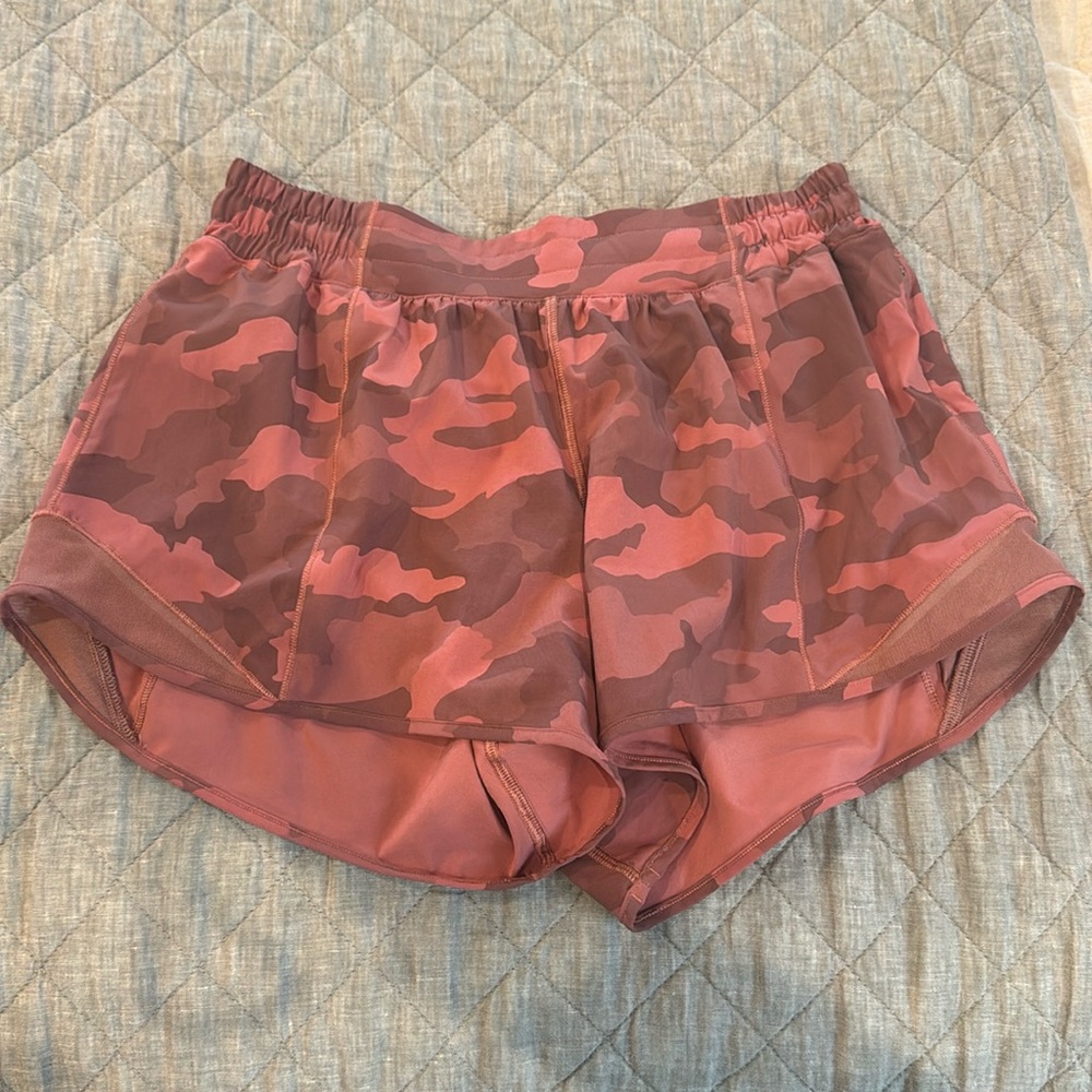 Lululemon hotty hot size 8 tall